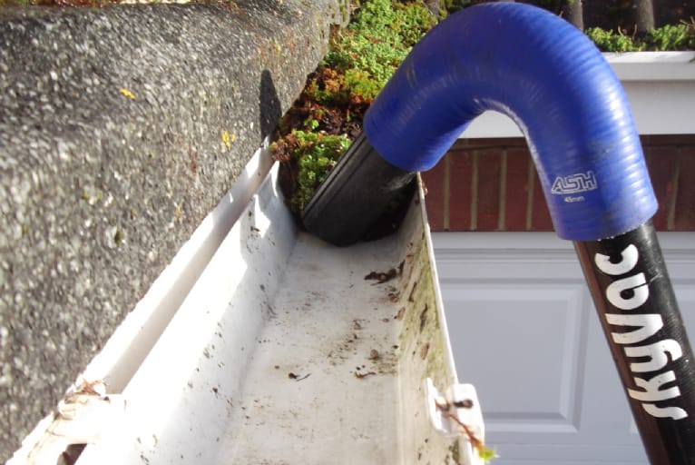 gutter ccleaning services